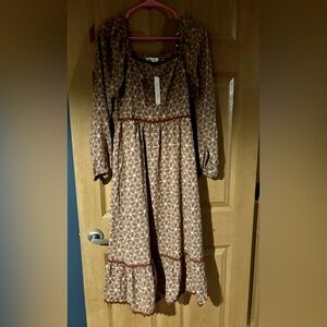 Doe & Rae Floral Midi Dress in Brown and Cream